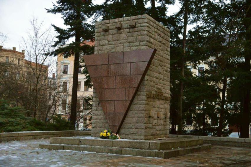 Pomnik w Görlitz od 1948 roku upamiętnia ofiary narodowego socjalizmu