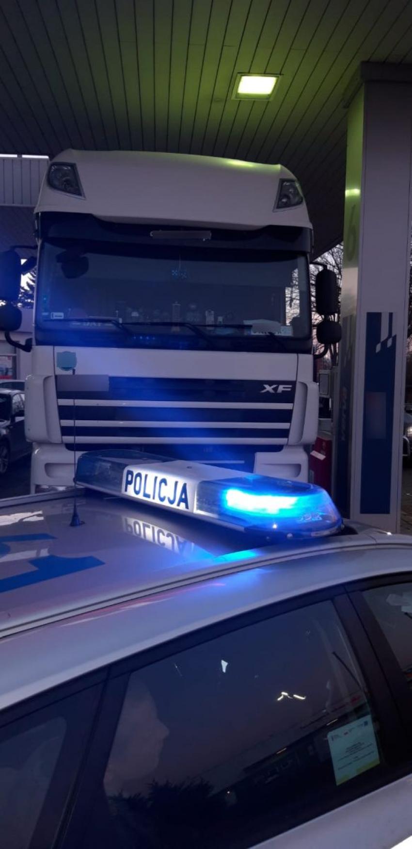 Policjanci zatrzymali nietrzeźwego kierowcę ciągnika siodłowego / fot. KPP Zgorzelec