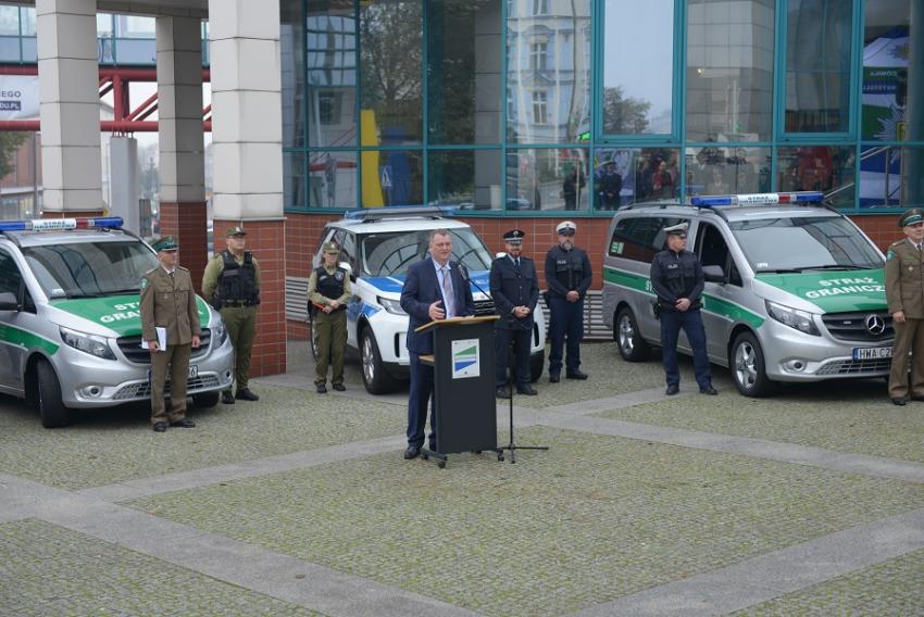 Nowe samochody w polsko-niemieckich placówkach straży granicznej - zdjęcie nr 4
