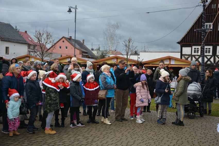 Jarmark Bożonarodzeniowy 2019 w Sulikowie - zdjęcie nr 69