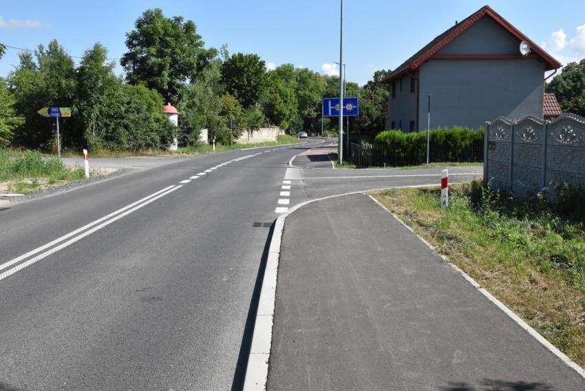 Zakończyła się budowa chodnika w Jędrzychowicach - zdjęcie nr 1