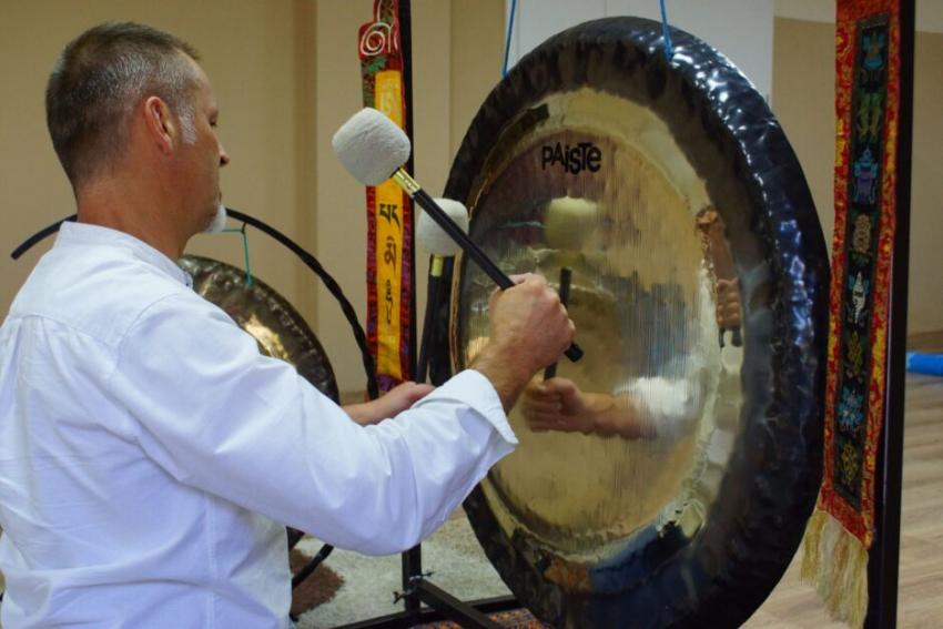 Niedzielny Lajf z gongami
