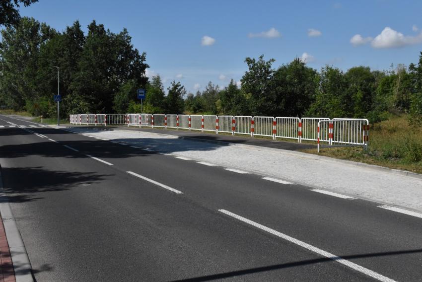 Zakończyła się budowa chodnika w Jędrzychowicach - zdjęcie nr 2