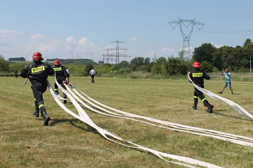 Gminne zawody sportowo-pożarnicze w Radomierzycach - zdjęcie nr 55