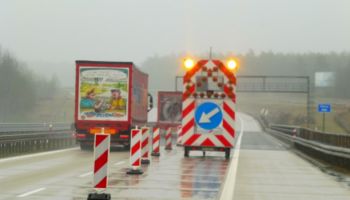 Uszkodzona dylatacja na A4 na moście przez Kwisę / fot. OUD Bolesławiec