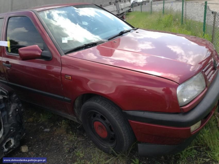 Skradziony Volkswagen Vento (fot.: KPP Bolesławiec)