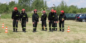 Gminne zawody sportowo-pożarnicze w Radomierzycach - zdjęcie nr 50