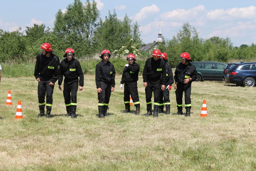 Gminne zawody sportowo-pożarnicze w Radomierzycach - zdjęcie nr 50