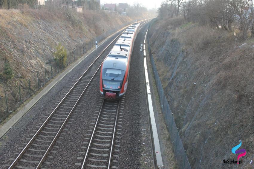 Na wielu liniach nastąpią zmiany w kursowaniu pociągów, a rozkład jazdy będzie podawany w kilku wariantach.