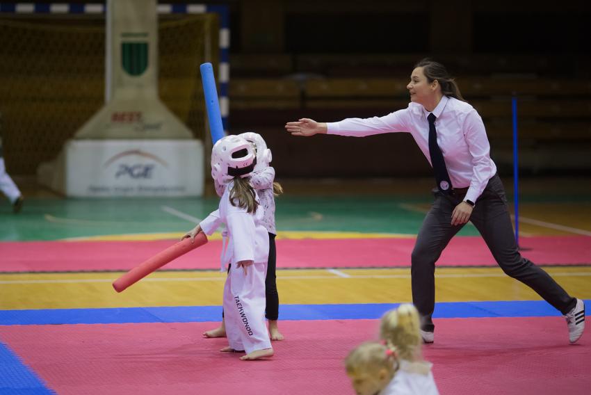 Gwiazdkowy turniej taekwondo - zdjęcie nr 16