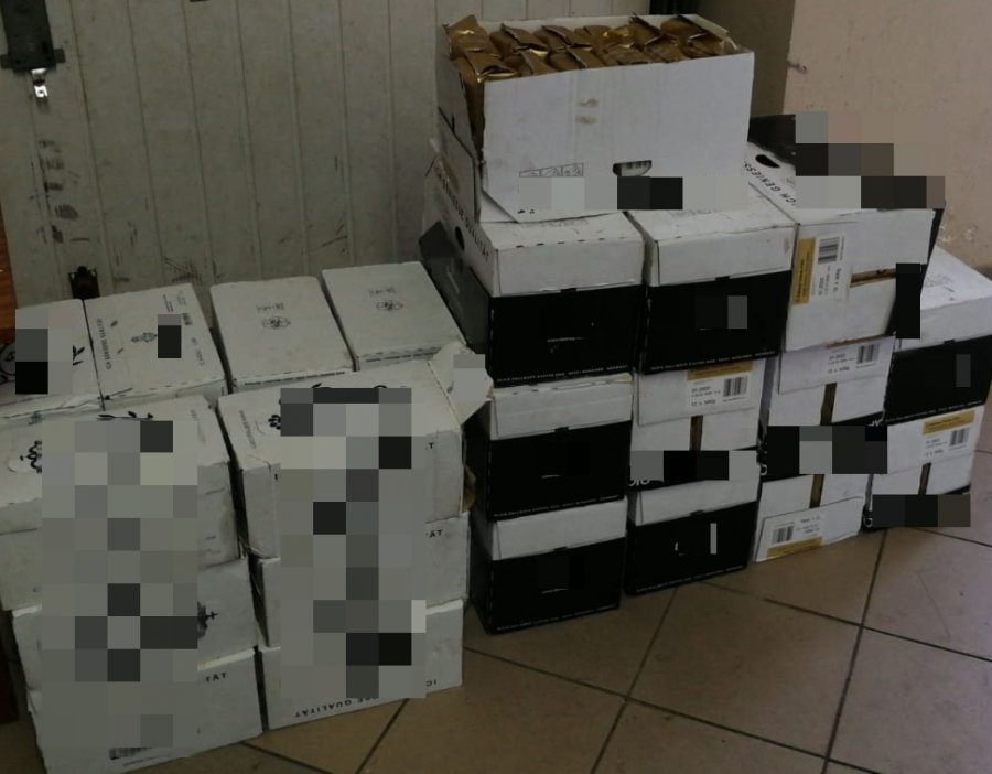 Kartony z kawą pochodzące z przestępstwa na terenie gminy Gromadka / fot. KPP Bolesławiec