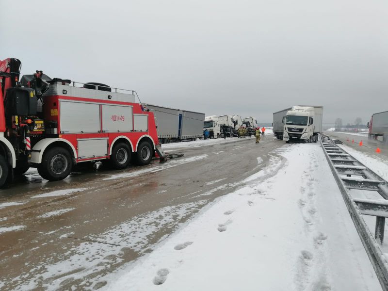 Tir blokujący autostradę A4 / fot. KPP Zgorzelec